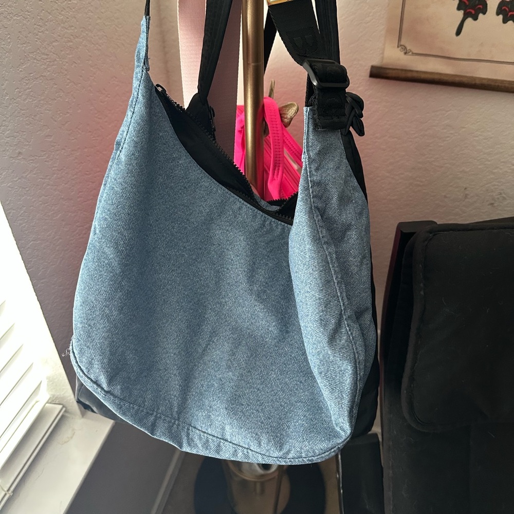 BAGGU Blue Crossbody Bag